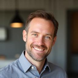 Portrett av Sven Eriksen, senior interiørkonsulent